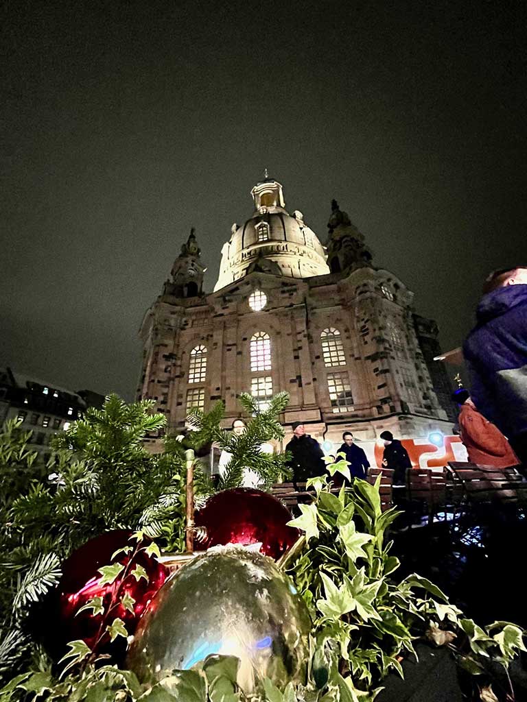 Blick auf die Frauenkirche Dresden